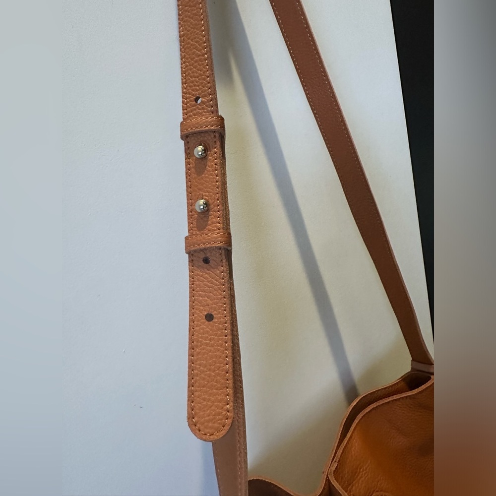 M.I.L.A. Joanie Crossbody Bag | Cognac NWT - Picture 4 of 6